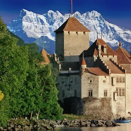 5 Places A Deux Pas Du Territet
